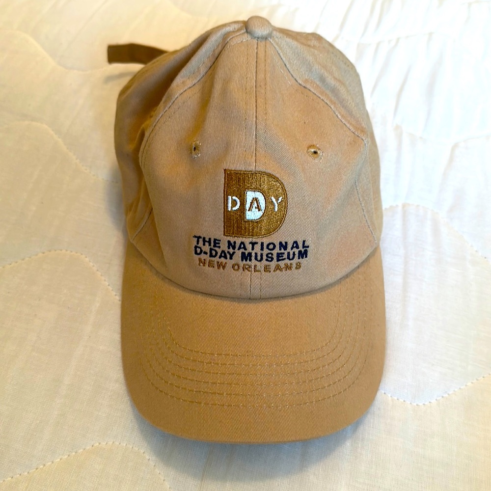 THE NATIONAL D-DAY MUSEUM NEW ORLEANS COTTON BASEBALL CAP WITH ADJUSTABLE STRAP
